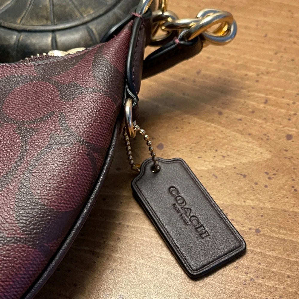 NWOT has Coach Oxblood Red Payton Hobo Signature Canvas - Picture 6 of 6